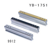 YB-1751