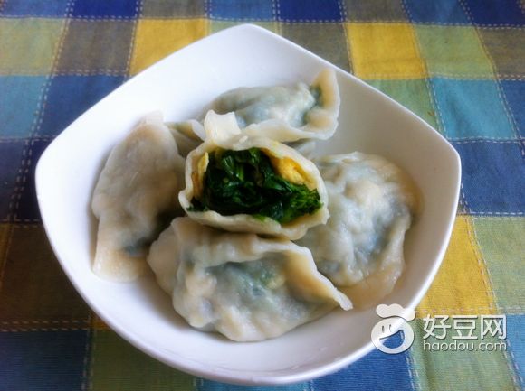 菠菜鸡蛋水饺