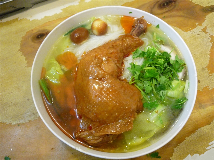鸡腿米线2_副本